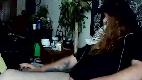 ironfoxx064 online show from October 19, 8:56 pm