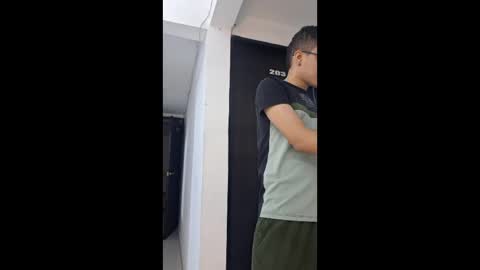 Isaac online show from April 24, 8:05 am