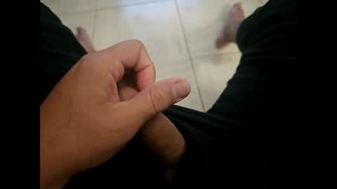 Snapshot of iscrewinutibolt chatting on February 24, 12:05 pm Carlos online show from February 24, 12:05 pm