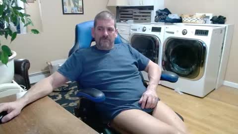 Jim online show from February 3, 9:41 am