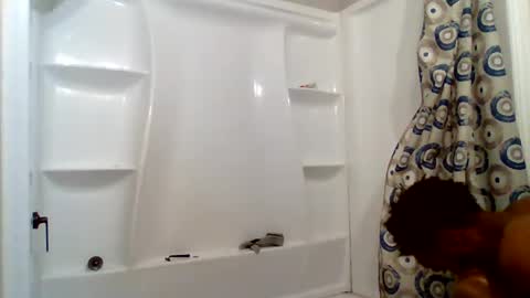 islandmaker online show from October 27, 8:05 am