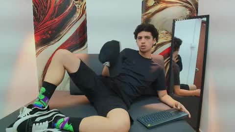 Israel online show from November 6, 7:50 pm