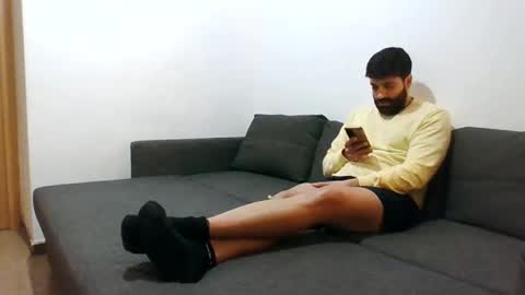 Snapshot of italianboybcn chatting on December 28, 8:26 am italianboybcn online show from December 28, 8:26 am