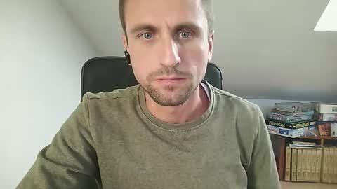 Snapshot of italiano116116 chatting on October 25, 2:08 pm italiano116116 online show from October 25, 2:08 pm