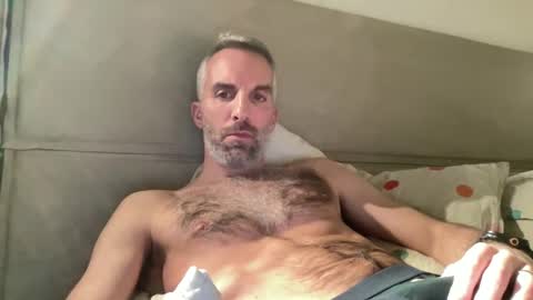 italiantoyboy84 online show from February 1, 12:51 am