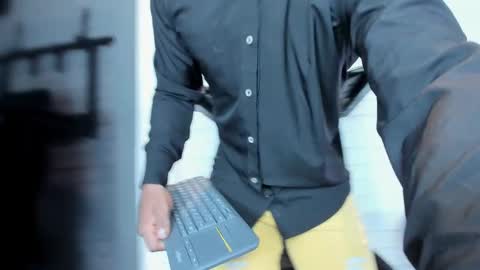 Italo Moore online show from September 11, 11:31 am