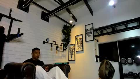 Italo Moore online show from September 27, 10:57 am