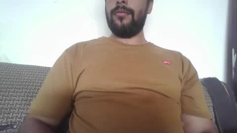 Snapshot of its_me_2323 chatting on October 17, 4:05 am its_me_2323 online show from October 17, 4:05 am
