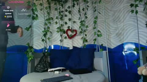 itszairen online show from February 25, 3:07 am