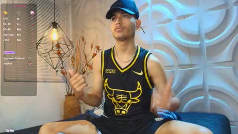 itszairen online show from April 17, 5:32 am