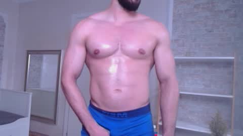 IvanHydee online show from October 9, 7:02 am