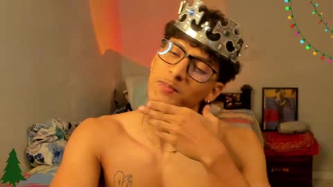 Snapshot of ivano_jones chatting on December 21, 4:19 am Ivano online show from December 21, 4:19 am