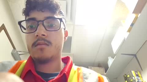 iwannadiie online show from October 3, 7:24 am