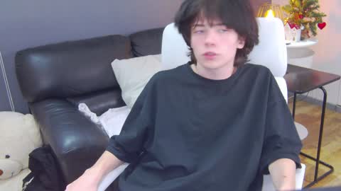 Maxim online show from December 18, 9:29 pm