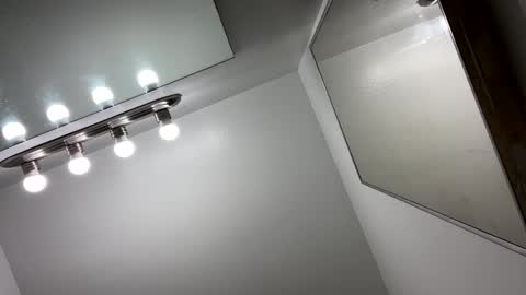 Snapshot of j0nnyk1ng chatting on September 12, 11:49 pm Mugen online show from September 12, 11:49 pm