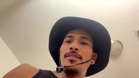 Snapshot of j0nnyk1ng chatting on March 5, 12:27 am Mugen online show from March 5, 12:27 am