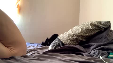 Snapshot of j_boogie_mane chatting on March 1, 5:27 pm j boogie online show from March 1, 5:27 pm