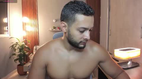 Calix  Independient model Insta and twt Calixsnake online show from June 26, 1:20 am