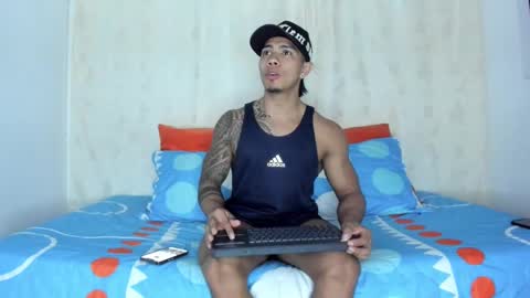 Snapshot of j_musiry chatting on February 21, 1:44 am i am juan musiry independent model online show from February 21, 1:44 am