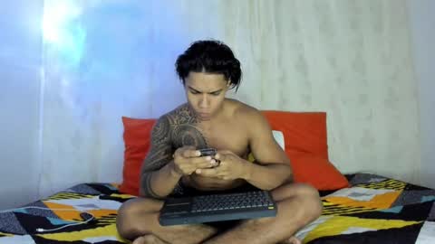 Snapshot of j_musiry chatting on March 3, 5:07 am i am juan musiry independent model online show from March 3, 5:07 am