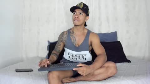 Snapshot of j_musiry chatting on February 13, 12:11 pm i am juan musiry independent model online show from February 13, 12:11 pm