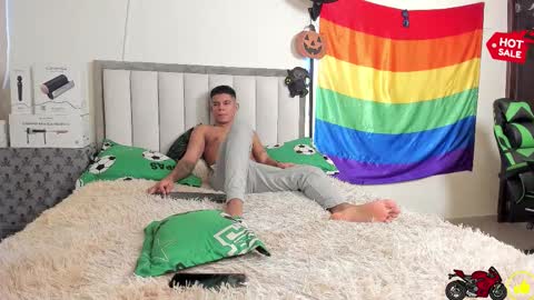 JACK CASTELL online show from October 24, 11:12 am