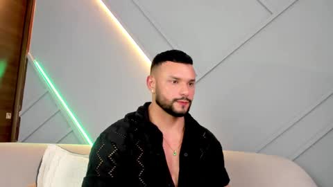 Jackson Wayne online show from February 17, 9:52 pm