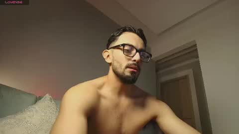 jacob__adams online show from June 19, 9:30 pm