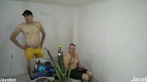 Jacob And Jayden online show from November 21, 9:36 pm