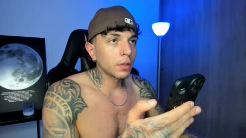 jacobb116 online show from February 24, 1:18 am