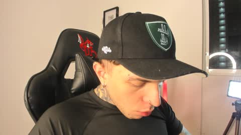 jacobb116 online show from February 5, 2:30 am