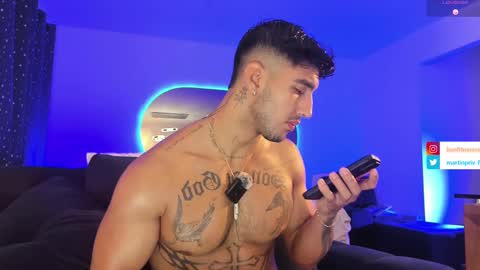 Snapshot of jacobfitness chatting on March 1, 5:20 am JACOB online show from March 1, 5:20 am