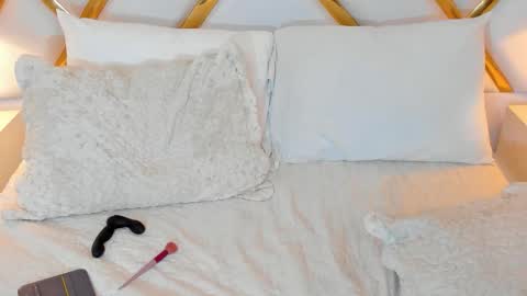 jacobrusso online show from December 20, 12:40 am