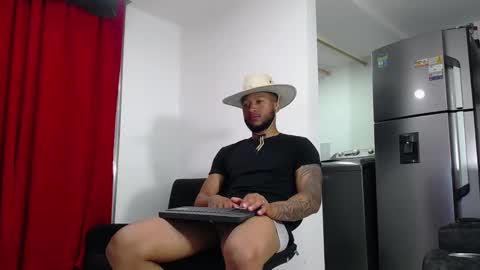 jaden_smith1 online show from December 4, 10:55 am