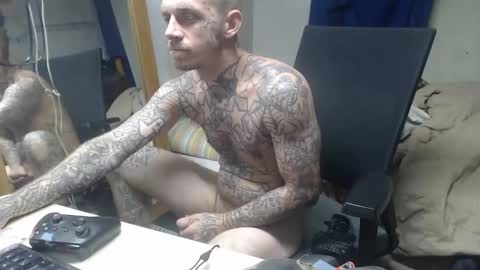 showingitoff online show from September 22, 7:19 am