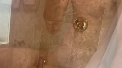 JonathanLamb online show from December 12, 7:15 pm