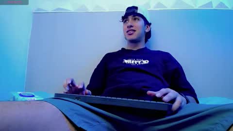 jake_tripp online show from December 17, 4:09 am