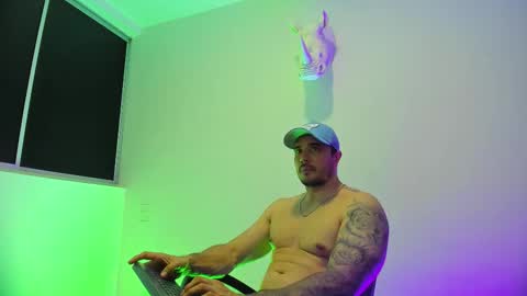 jakestone_1 online show from February 19, 4:09 am