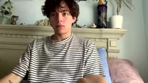 Snapshot of jalogan chatting on October 10, 3:28 pm August online show from October 10, 3:28 pm