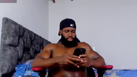 Snapshot of james_bbcmuscle chatting on September 12, 7:47 pm James BBC online show from September 12, 7:47 pm