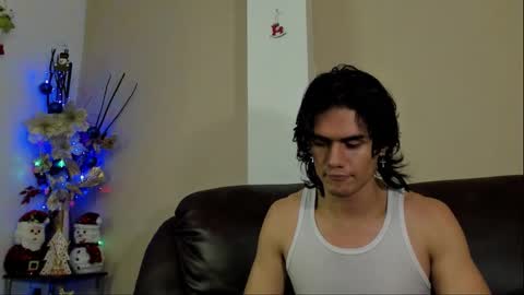 james_morrisonm online show from December 1, 8:23 pm