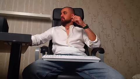 JamesMyers online show from September 19, 9:53 am