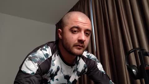 JamesMyers online show from December 21, 9:39 am