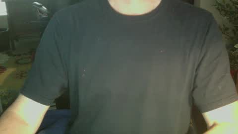 Snapshot of jamesray722 chatting on October 4, 3:17 pm jamesray722 online show from October 4, 3:17 pm