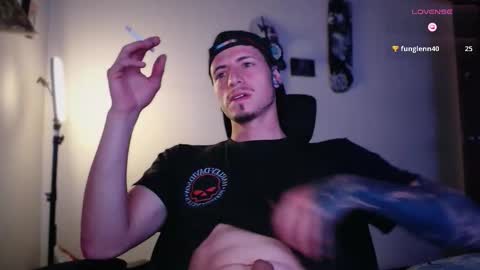 jamesss____ online show from December 4, 3:35 am