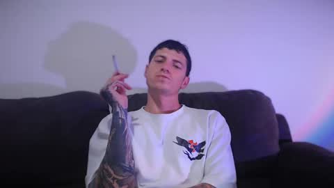 jamesss____ online show from February 14, 7:12 pm