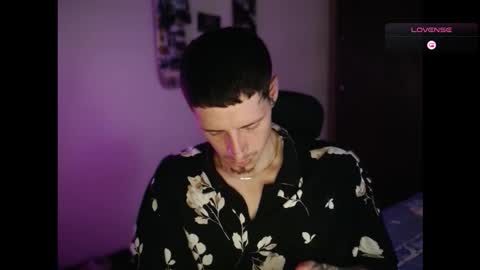 jamesss____ online show from November 27, 9:40 pm