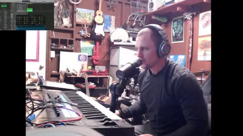 Snapshot of jameswebbscope chatting on December 18, 5:42 pm Jameswebbscope online show from December 18, 5:42 pm