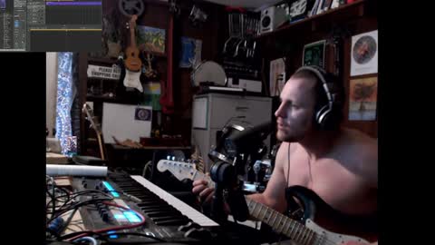 Snapshot of jameswebbscope chatting on December 19, 6:01 pm Jameswebbscope online show from December 19, 6:01 pm