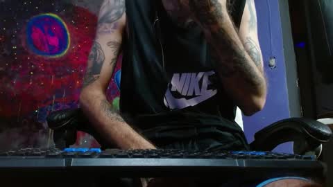 Jammes. online show from February 6, 5:25 am